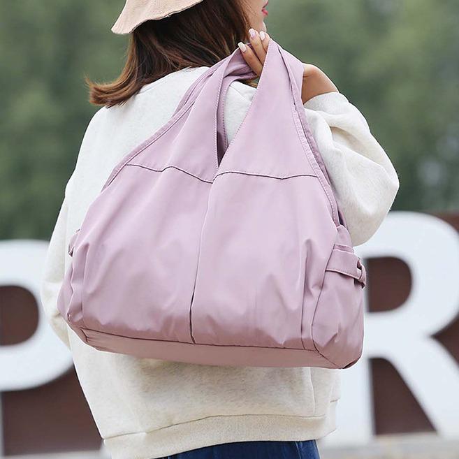 Stylish & Spacious Crossbody Yoga & Gym Bag - Simple, Fashionable, Large Capacity for Travel