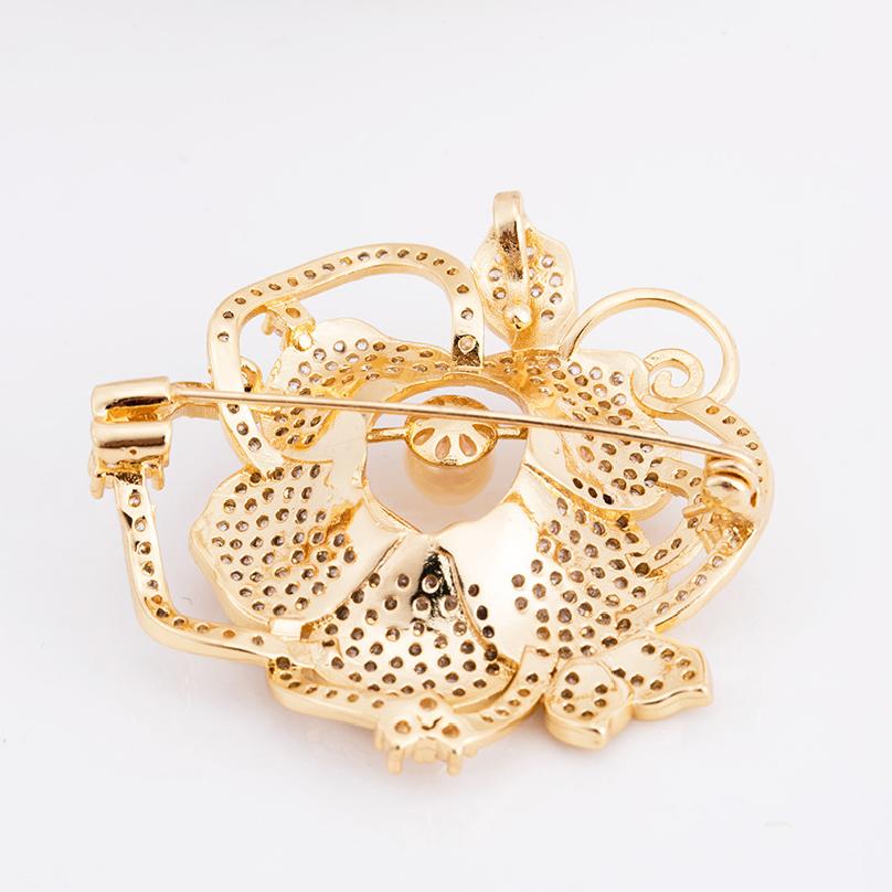 Korean-style luxury zircon-encrusted brooch, rose flower brooch, natural pearl pin brooch
