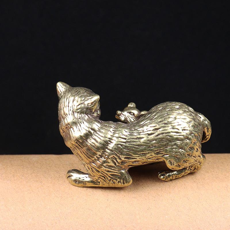 Brass Cat Catching Mouse Creative Home Decor Ornament Vintage Metal Cute Animal Tea Pet Table Placing Miniature Figurines