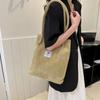 Fashion Tote Bag for Women's Commuting Shoulder Bag Retro Plush New Women's Bag Personalized Handbag