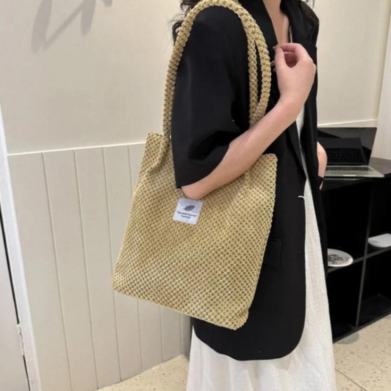 Fashion Tote Bag for Women's Commuting Shoulder Bag Retro Plush New Women's Bag Personalized Handbag