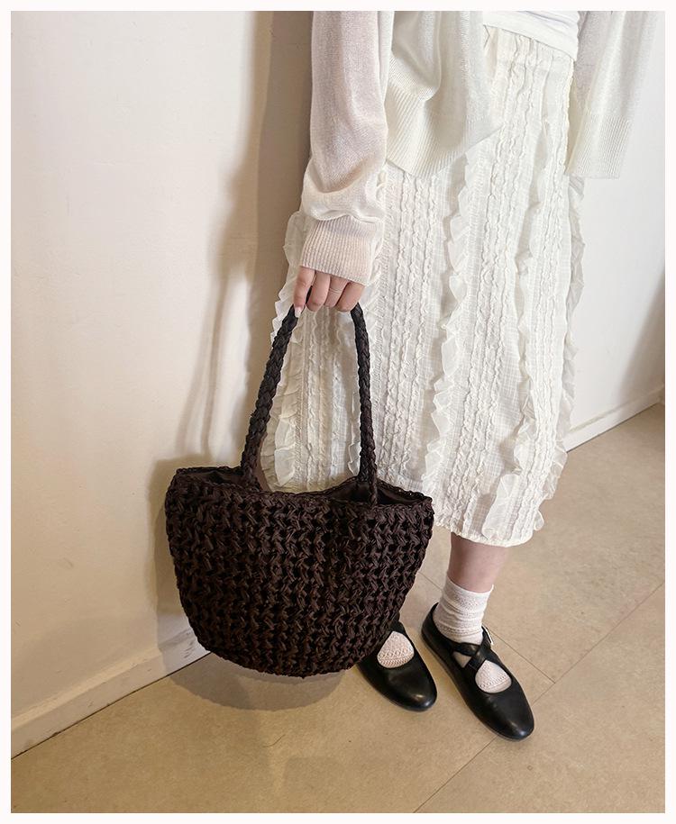 Luxury Retro Woven Hollow Shoulder Tote