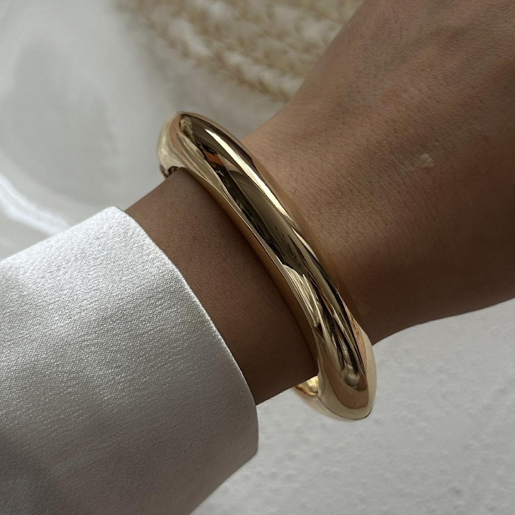 Vintage Metal Wave Twist Smooth Irregular Bracelet for Women Exaggerated Geometric Chunky Cuff Bangle Hip Hop Punk Jewelry