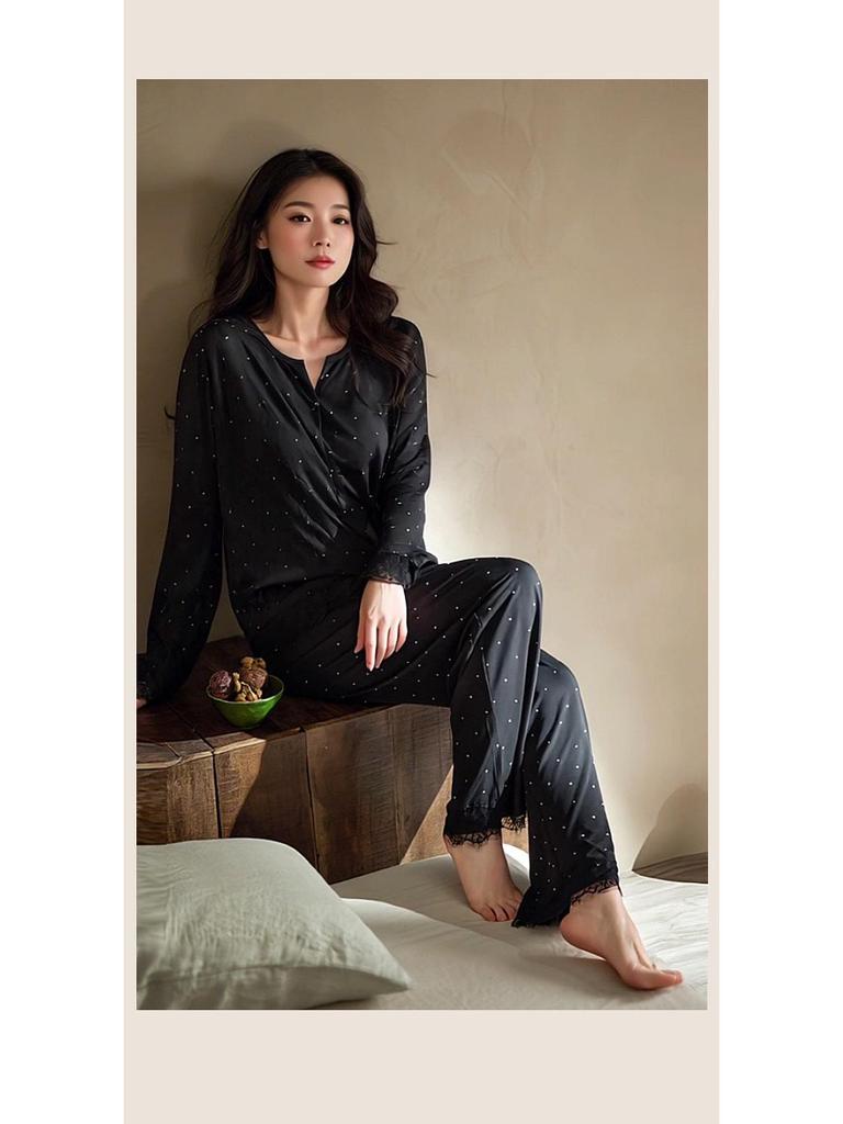 Set de pijama pentru femei cu dantelă cu buline și cupe pentru bust - Mânecă lungă și pantaloni pentru toamnă/iarnă, pentru acasă sau exterior