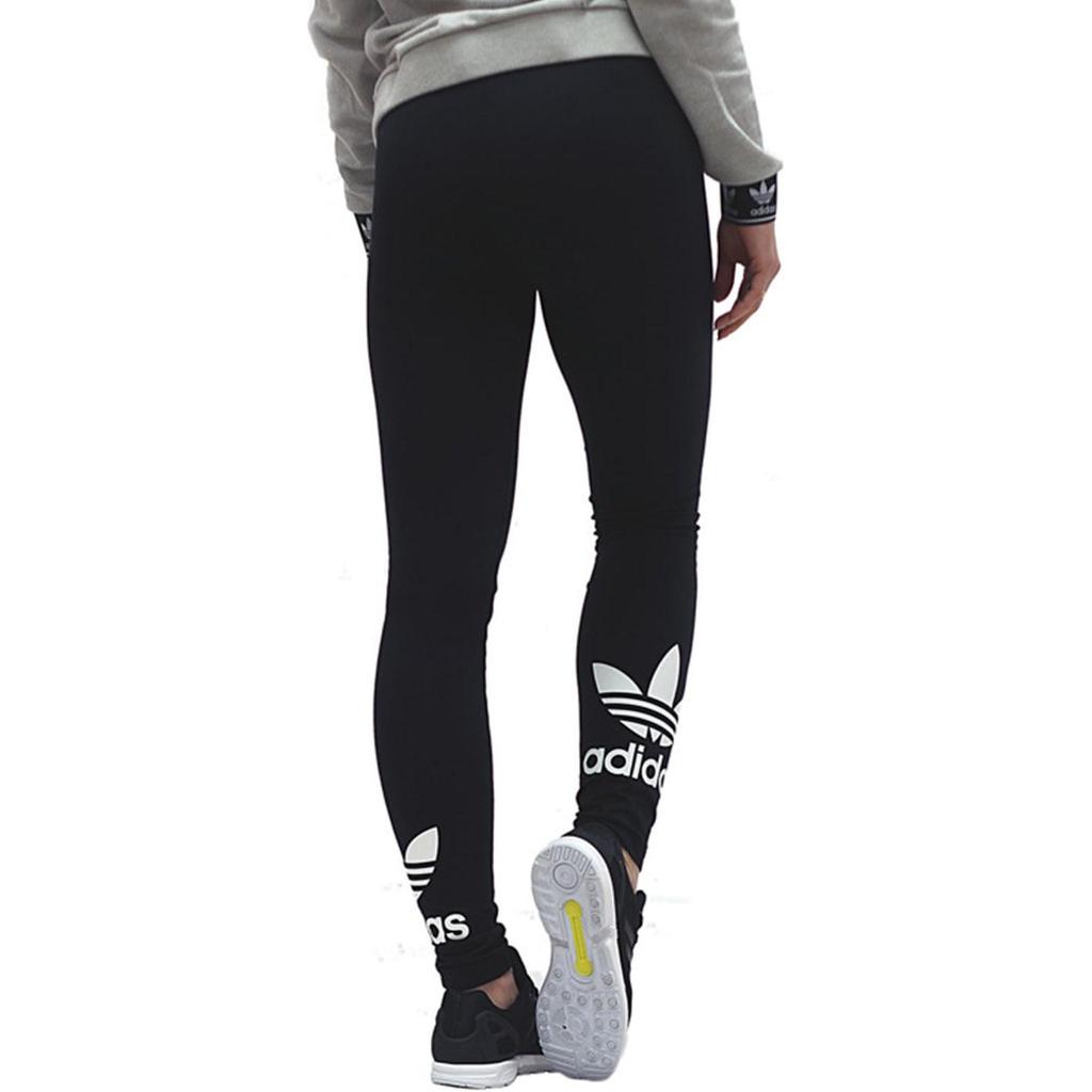 Adidas Originals – Schmal geschnittene Fitnesshose mit Trefoil-Buchstaben-Logo-Print – Damen-Unterteile – Schwarz AJ8153