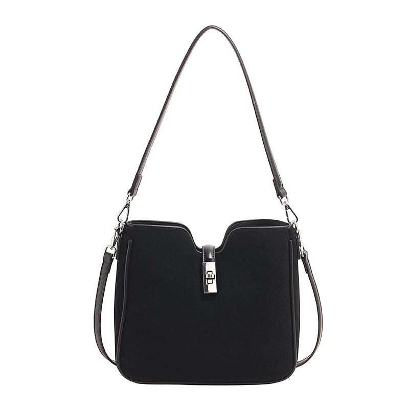 Autumn and winter retro matte small bag women's 2025 new commuter versatile shoulder underarm bag messenger bag bucket bag