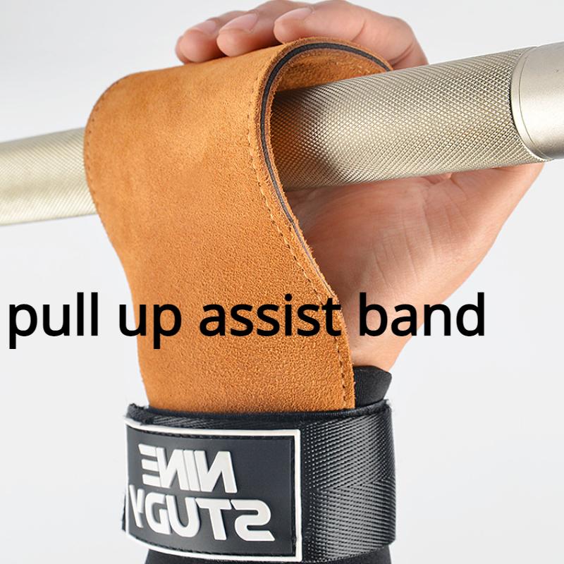 

Усилитель для жесткой тяги с использованием перчаток для фитнеса из воловьей кожи и подтягиваний с защитой запястий на перекладине.