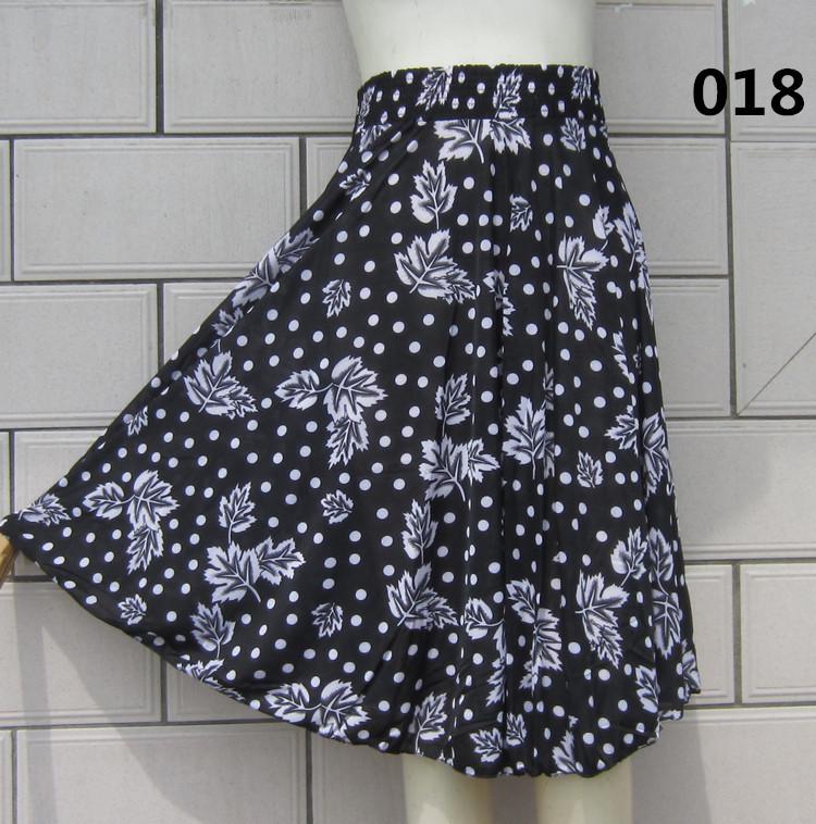 

Летний сарафан из ледяного шелка: Юбка для танцев с цветочным узором для женщин среднего и пожилого возраста One Size