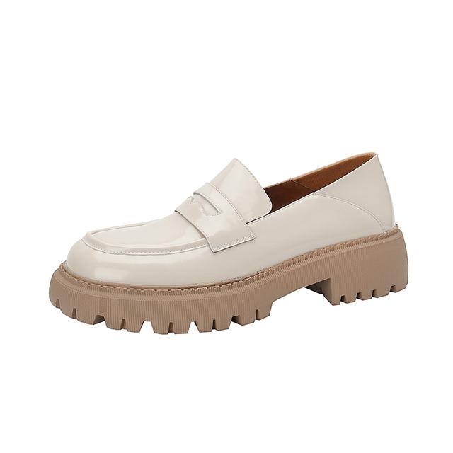 

Новая женская обувь, повседневные лоферы без шнуровки, кожаная обувь высокого качества, женская удобная обувь на платформе с круглым носком на плоской подошве 39 грязно-белый