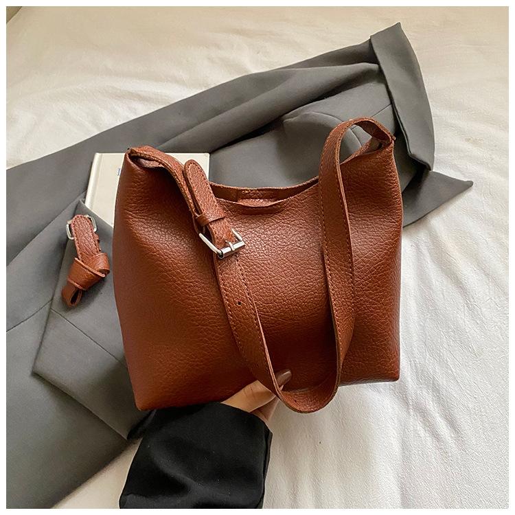 

Осень новая простая сумка-ведро женская простая атмосфера сумка через плечо для поездок модная повседневная сумка-мессенджер сумка коричневый