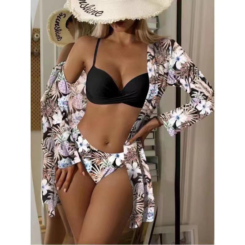 

Women s European/American Three-Piece Halter Bikini Swimsuit Small