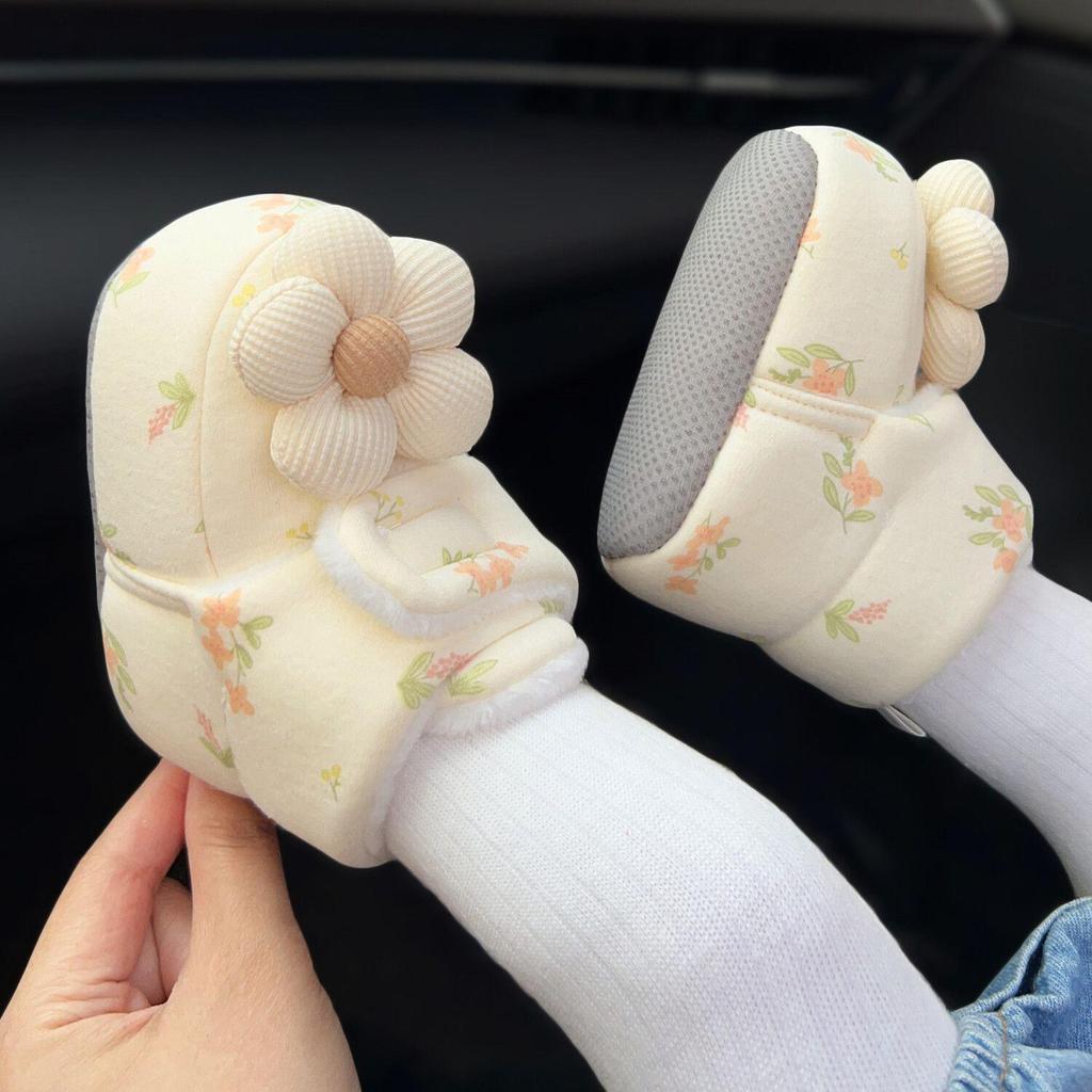 Winterliche, samtgefütterte Baby-Baumwollstiefel: Weiche Lauflernschuhe für Neugeborene und Kleinkinder, kuschelig und warm.