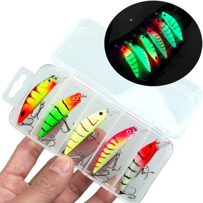 5 Pièces 5,5 CM / 6 G Leurre de Pêche Minnow Coulant Lumineux avec Hameçons Brille dans le Noir Dur Appât Artificiel Eau Douce Eau Salée Pêche à la Truite et au Bar