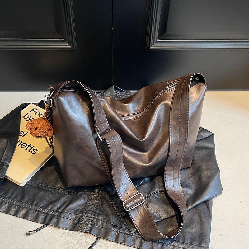 Retro Bag Women's Large-capacity Fashionable Solid Color Oblique Span Shoulder Bag Women's Autumn and Winter Bag High-end Travel Bag