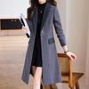 Women's Striped Lapel Coat: Elegant, Slimming, and Fashion-Forward for Autumn/Winter 2025.