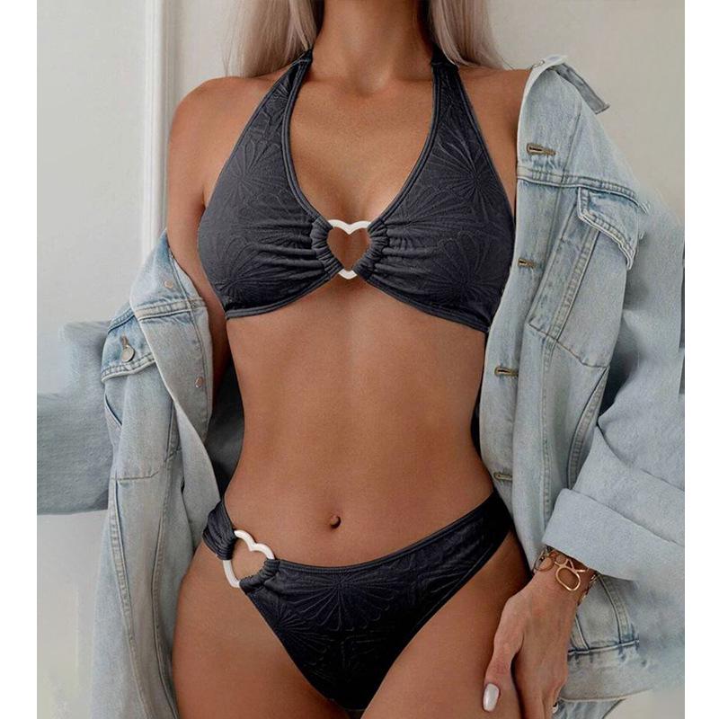 

Heart-Shaped Embossed Fabric Swimsuit with Suspenders - European and American Style Bikini for Beach or Hot Spring. L чёрный