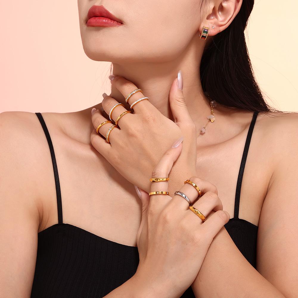 Anillo de Diamante Elegante y Sencillo para Apilar para Mujer