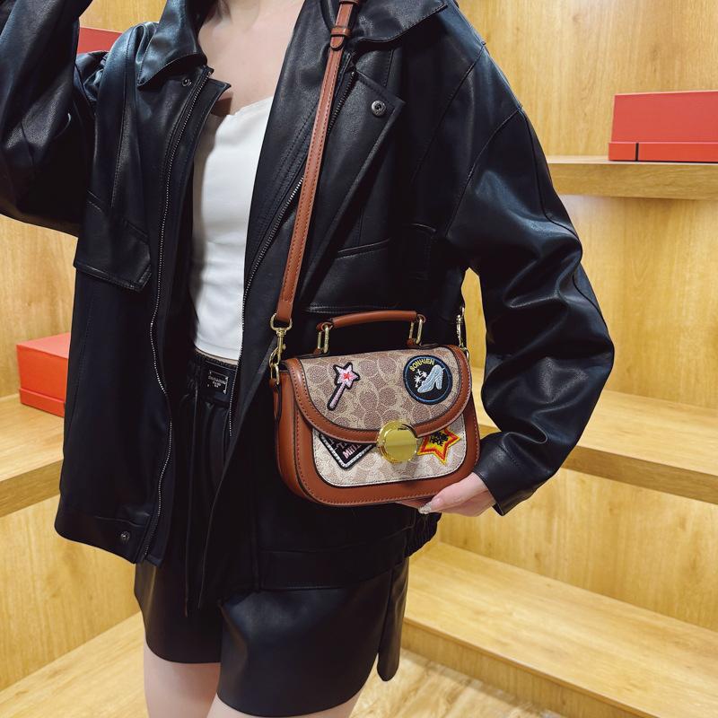 Women bags women's bags 2025 new European and American fashion retro handbags crossbody printed saddle bags tide