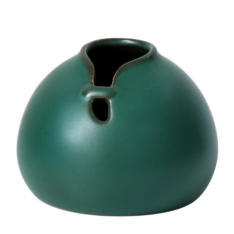 Yu Su Nordic Style Ceramic Flower Vase: Elegant Qipao Design for Small Flowers, Dry Arrangements, and Hydroponics in Living Room or Desktop Décor.