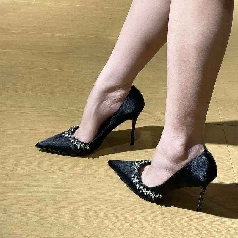 Spitzer dünner Absatz Sexy Bettschuhe Hoher Absatz 7cm oder 9cm Strass Dünner Absatz Mode Neue Absätze Schuhe für Frauen 2024 Pumps