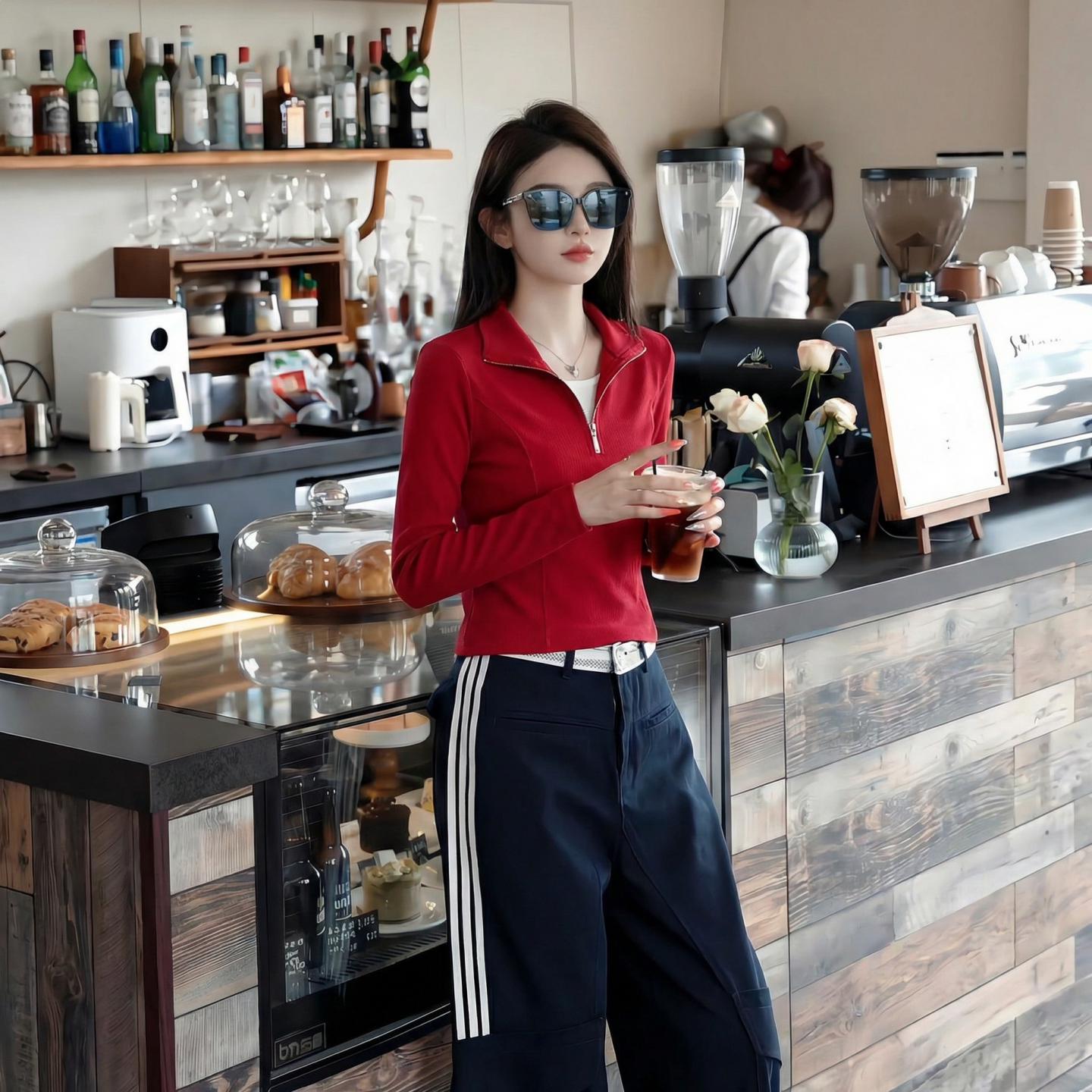 Женская облегающая футболка с эффектом двух предметов и отложным воротником - Коллекция Ранняя весна 2026 2XL (60-65 kg)