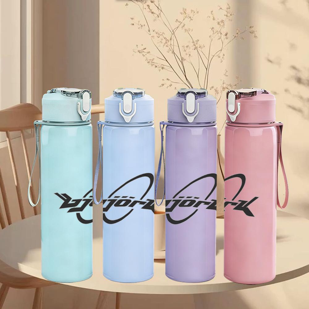 1PC Black wave cursive band text print 750ml colorful plastic sports water bottle leakproof pop up lid with straw for outdoor work home use