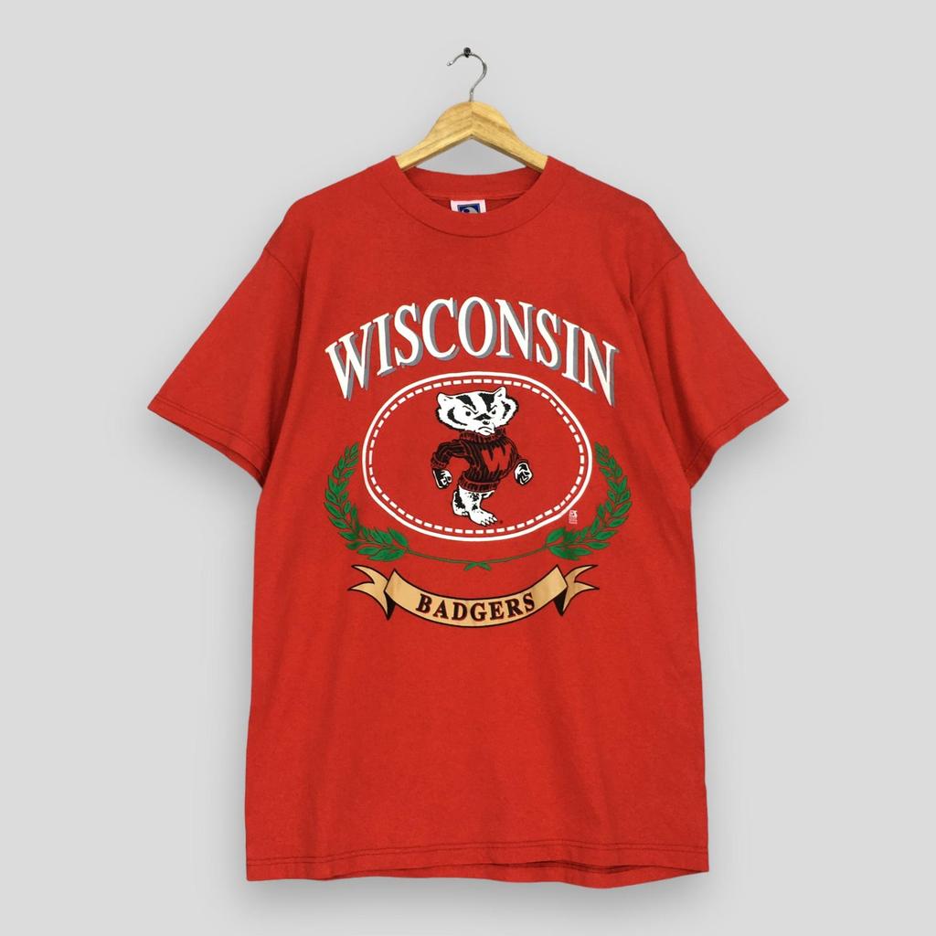 Vintage University Of Wisconsin Badgers Red T Shirt Large Wisconsin Badgers NCAA Champs Crewneck Shirt Wisconsin Badgers Football Tshirt L