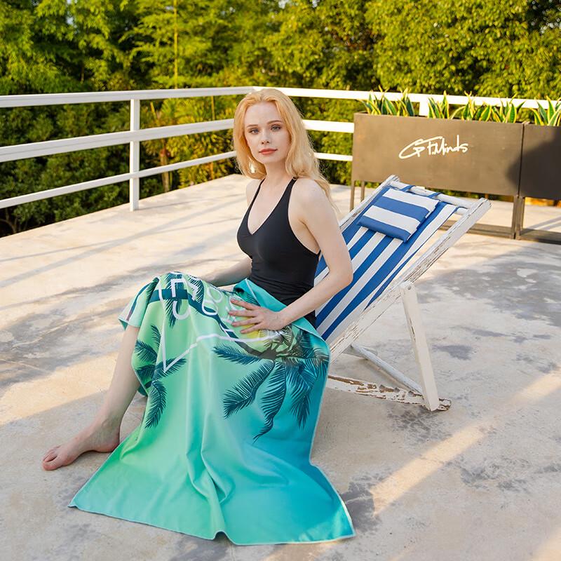 OLOMM Quick-Dry Sand-Free Beach Towel