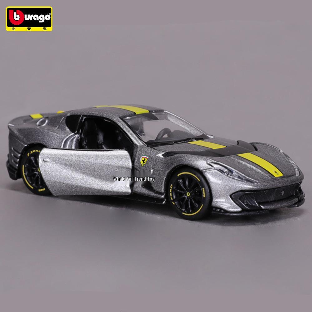 

Bburago Ferrari 812 Модель автомобиля из сплава Масштаб 1/64