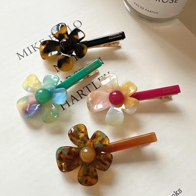 Iridescent Flower Hair Clip: Korean-Style Acetate Hairpin for Bangs & Side Hair with Retro Girly Appeal