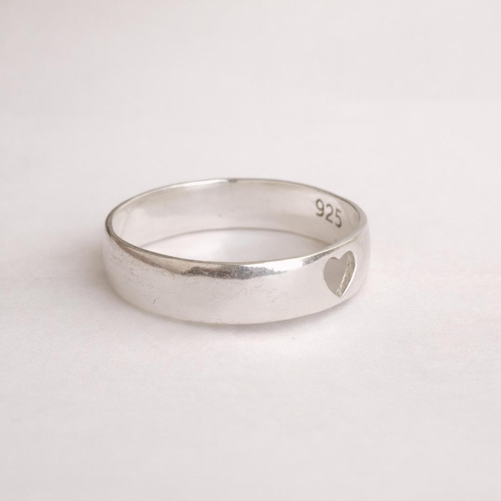 925 Sterling Silver Heart Ring – Minimalist Love Band, Simple Romantic Stacking Ring, Everyday Wear Jewelry