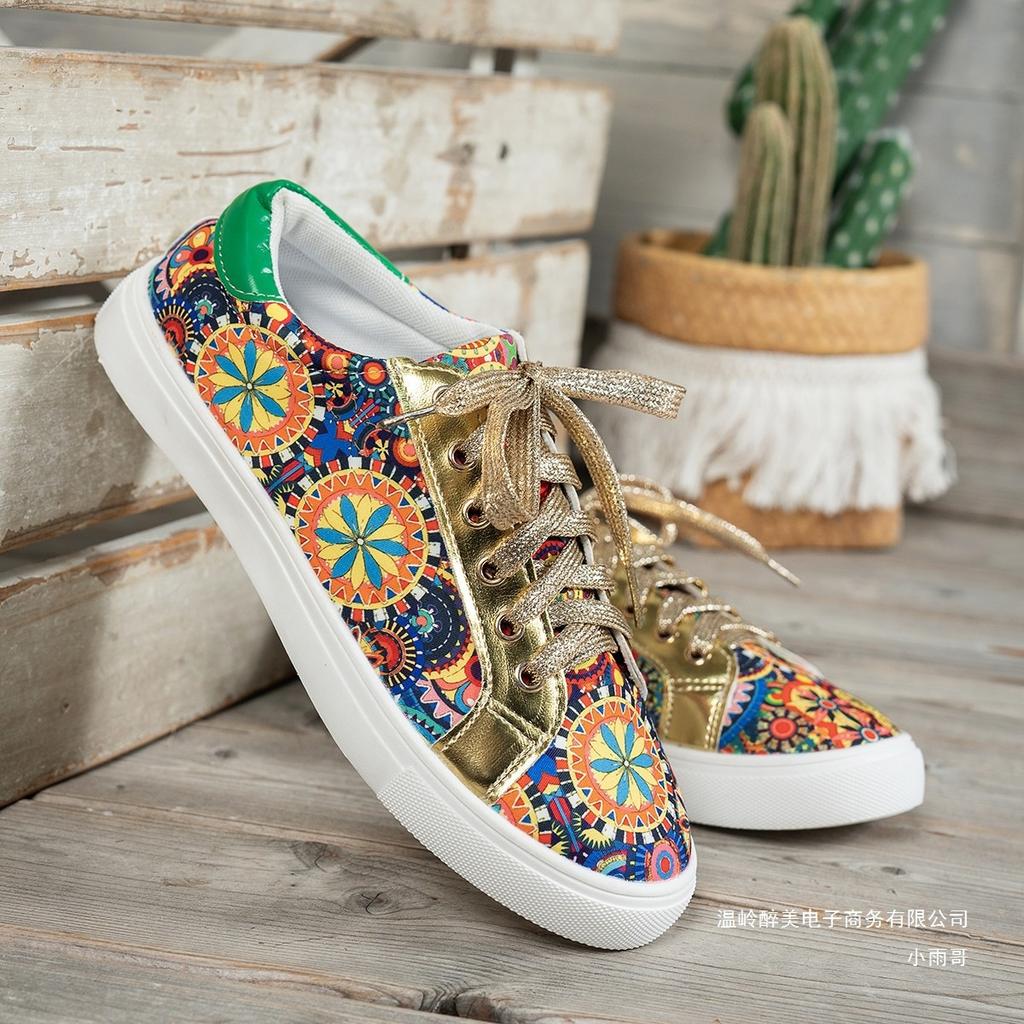 Fashion New large-sized embroidered lace-up low-top single women's foreign trade ethnic style canvas round-toe printed board shoes