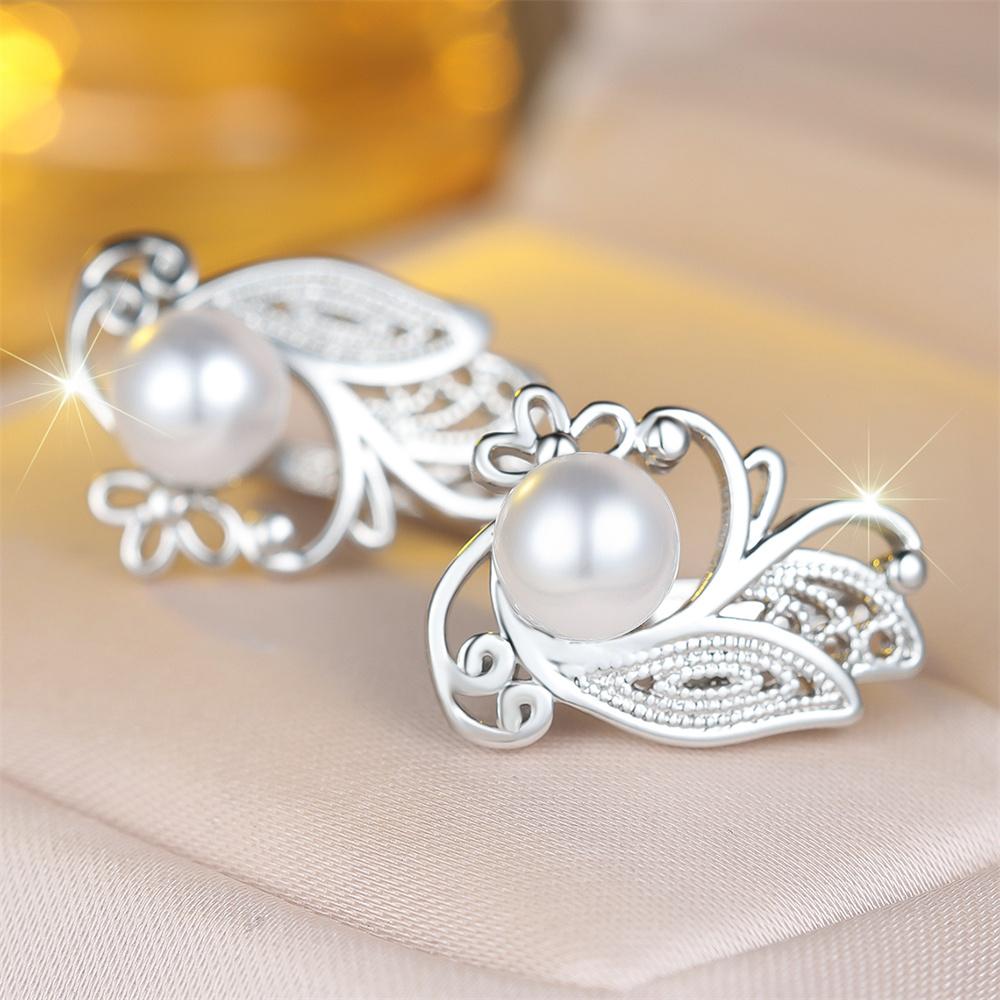 White Round Simulated Pearl Cute Flower Hoop Earrings For Women Vintage Silver Color Ear Buckle Wedding Jewelry Engagement Gift