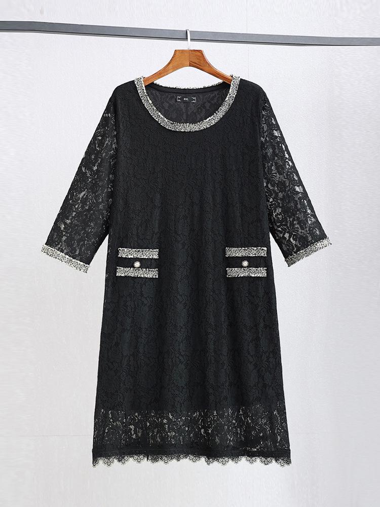 Schwarzes Übergrößen-Spitzenkleid - Damen Herbst Kurzes Schlank machendes Kleid mit Sieben-Ärmel-Design