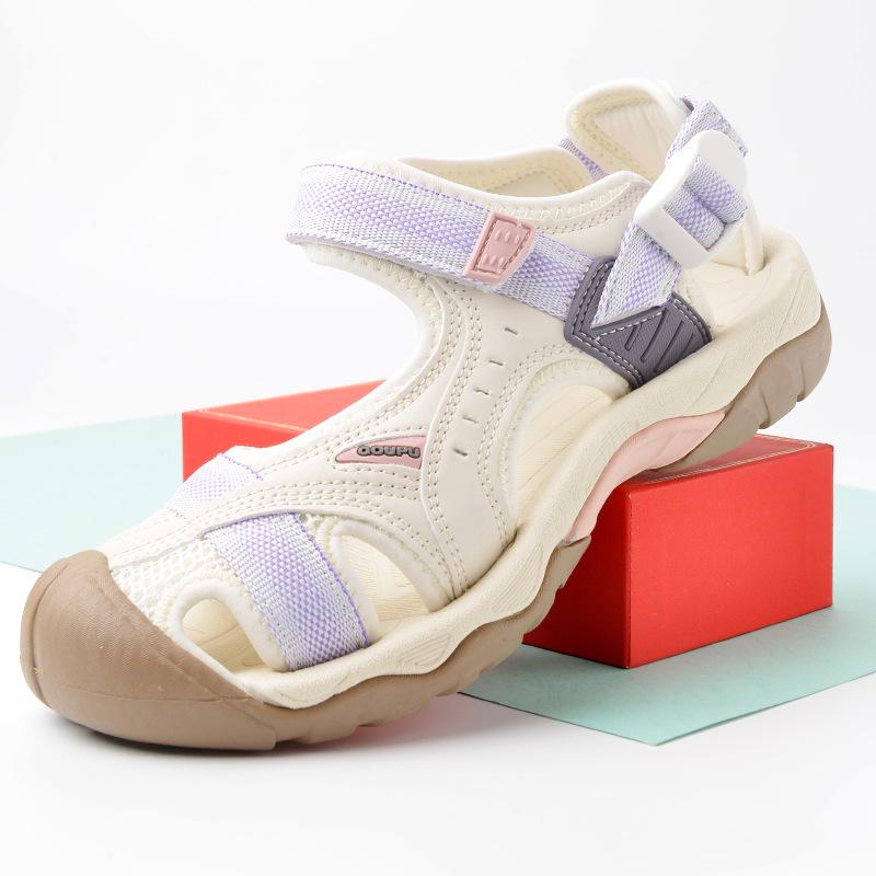 Unisex Outdoor Sandals: Non-slip Beach, Climbing, Hiking Shoes with Closed-toe Design