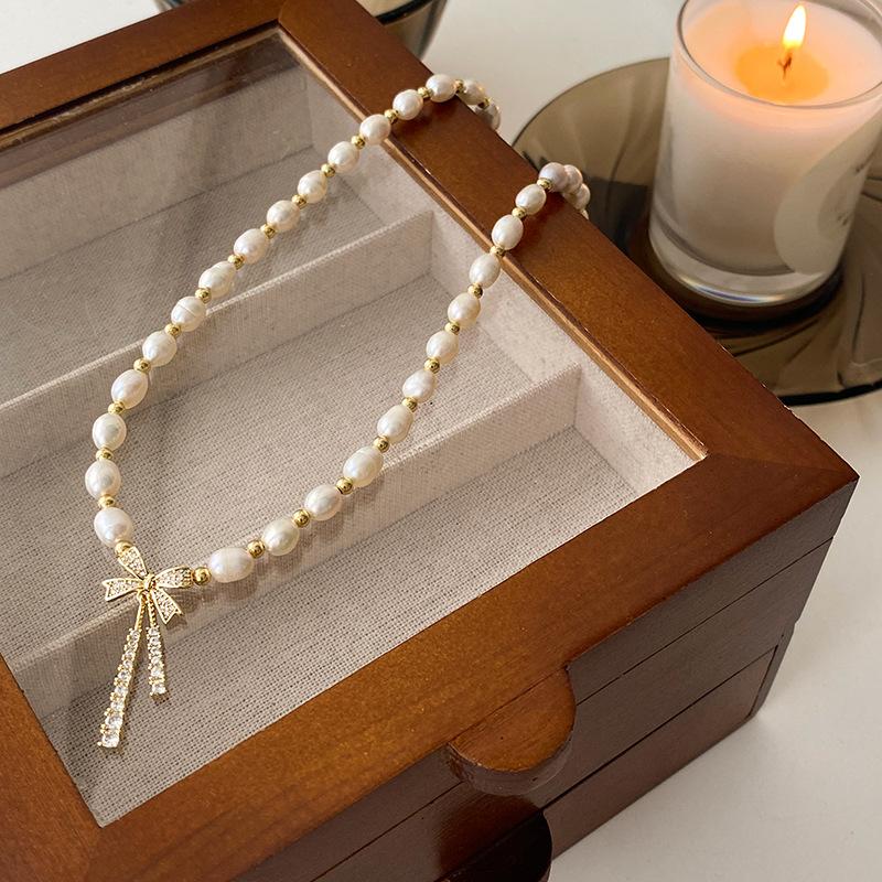 Freshwater Pearl Necklace with Tiny Inlaid Zircons, Bow-shaped, French Vintage Collar Chain, Copper Beads