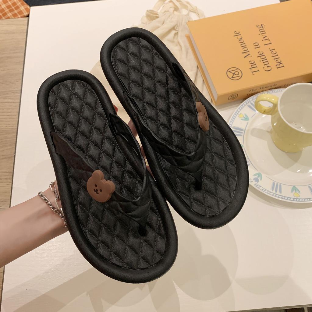 Casual flat-bottomed flip-flops for women's outerwear cartoon cute bear sandwiching beach women's cool slippers summer