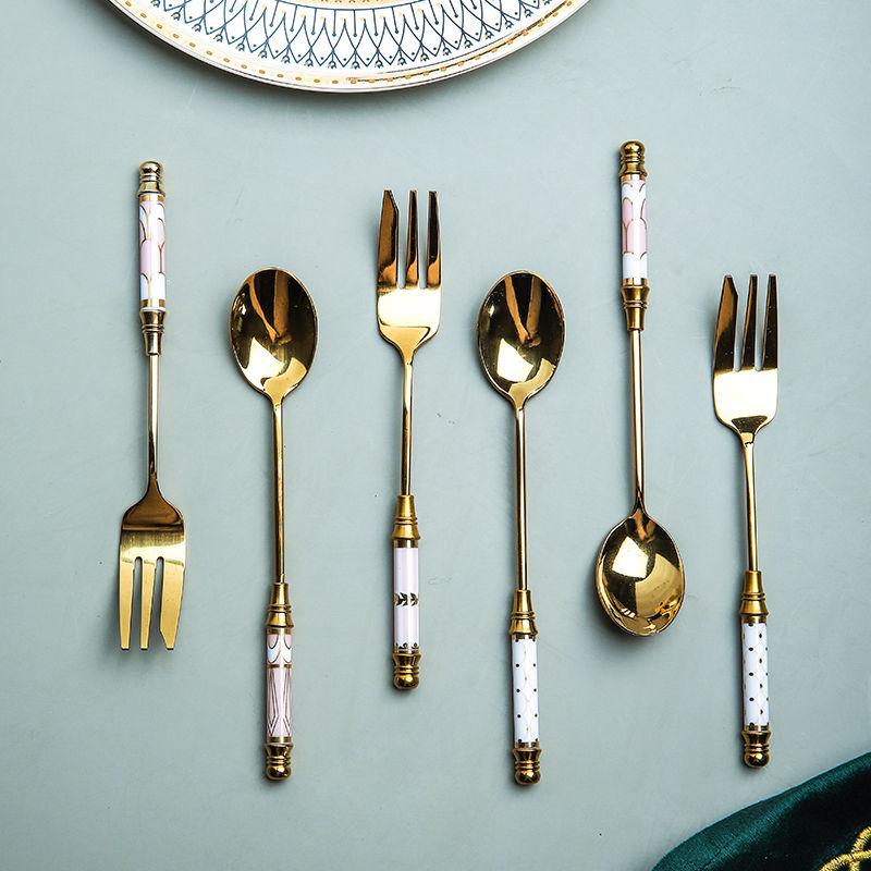 Stainless Steel Gold Cake Fork Dessert Forks Fruit Fork Ceramic Long Handle Used For Pastry in Party Snail Forks Restaurant