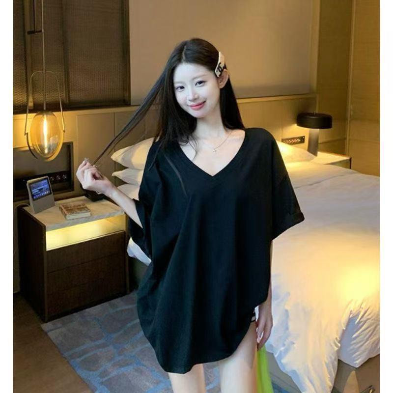 Women's Black V-Neck Plus Size Loose-Fit Short-Sleeve T-Shirt - Summer Korean Style