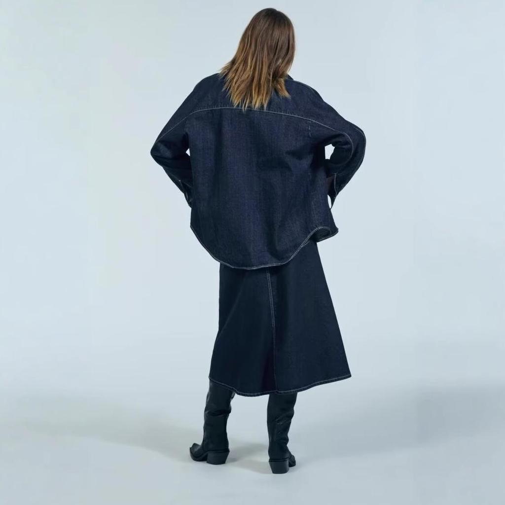 Autumn 2024 Women's Casual Denim Shirt Jacket with Lapel and Pocket Details
