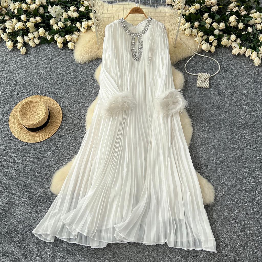 Elegant Dress Women's Autumn Heavy Diamante Round Neck Loose Fur Patchwork Pleated Long Dresses