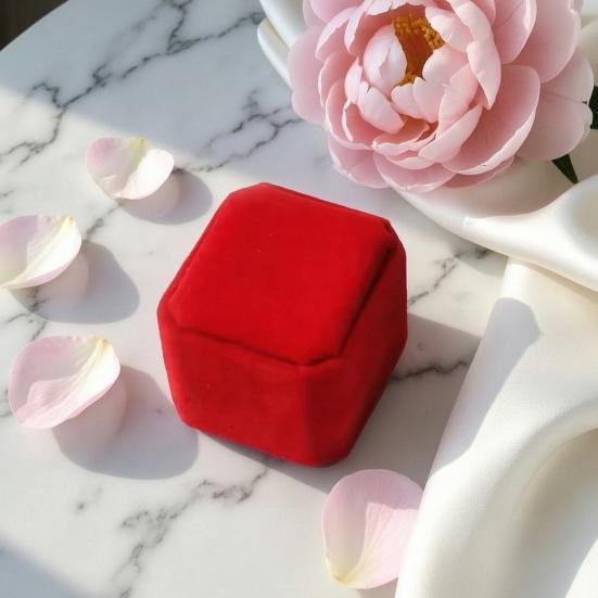 Ring Storage Box, Octagonal Design, with Soft Flannel Organizer, Shockproof Scratch-Proof Ring Box for Engagement Wedding Proposal