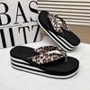 New fashionable Korean version of high-heeled flip-flops for women's thick-bottomed non-slip women's summer outer wear student heightening 