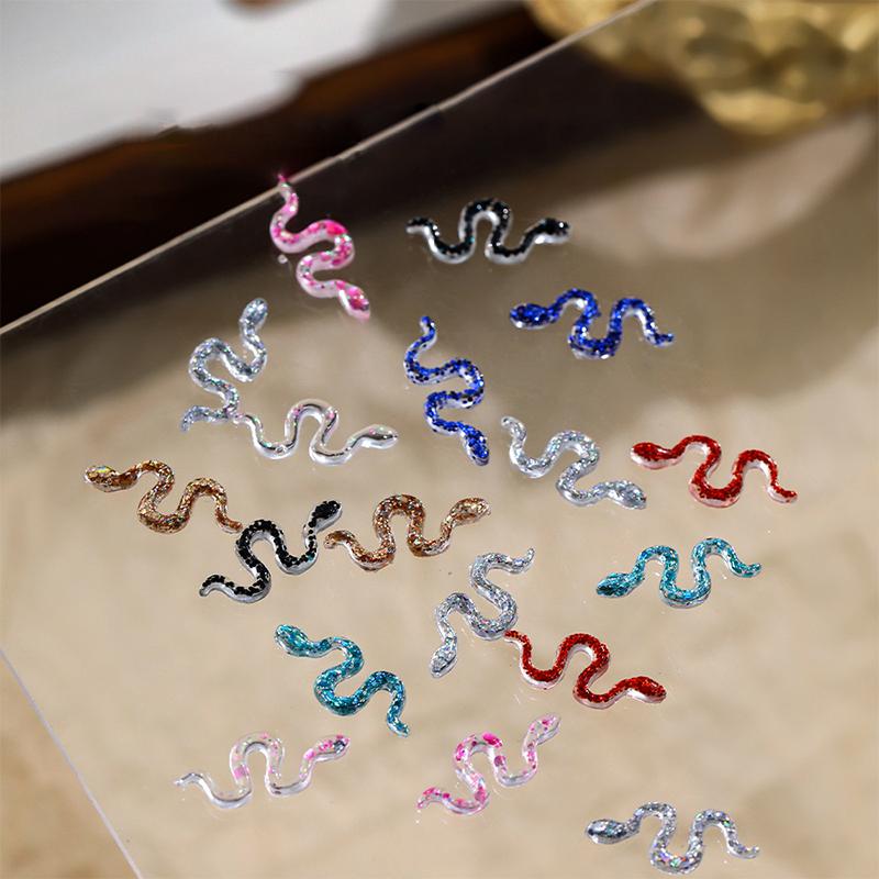 50Pcs Mixed Nail Snake Decorations Ornament Flash Nail Charm Simulation Resin Accessories Diy Manicure Decorations