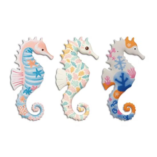 

3Pcs Seahorse Wall Decoration Lightweight Flat Wall Art Ocean Style Wall Hanging for Living Room Kids Room Bathroom Decor 1