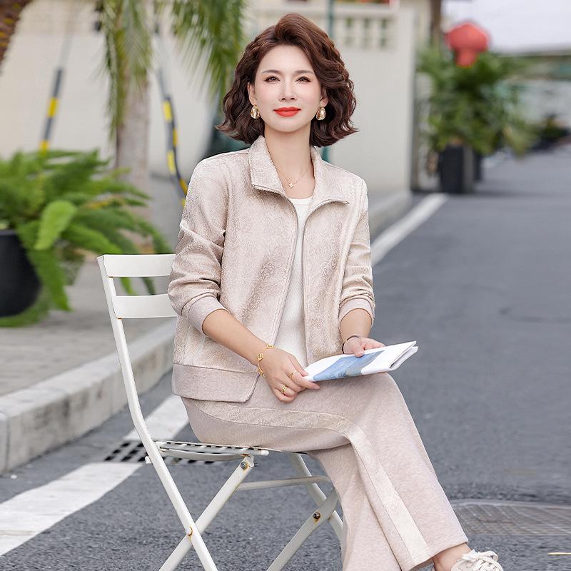 2026 Spring Sports Suit for Mom: Stylish Jacket & Wide-Legged Two-Piece Set for Middle-Aged and Elderly
