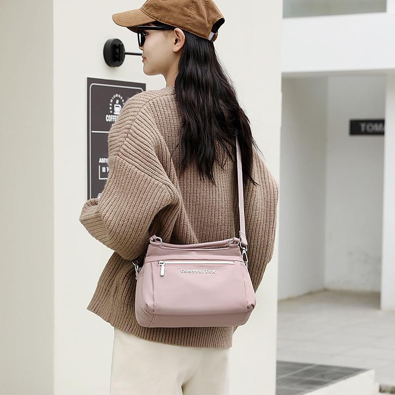 Women's fashion handbag trendy shoulder bag multi-layer anti-splash messenger bag