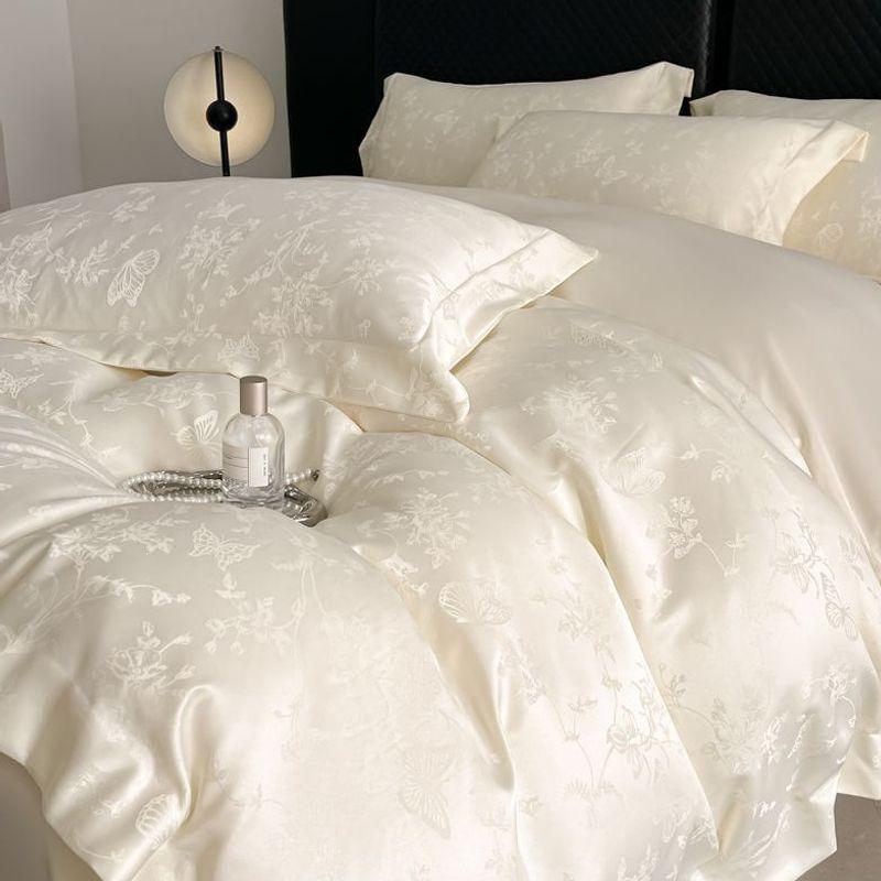 Luxurious Ice Silk Jacquard Duvet Cover Set - Summer Silky Bedding, Light Nude Three-Piece Set.