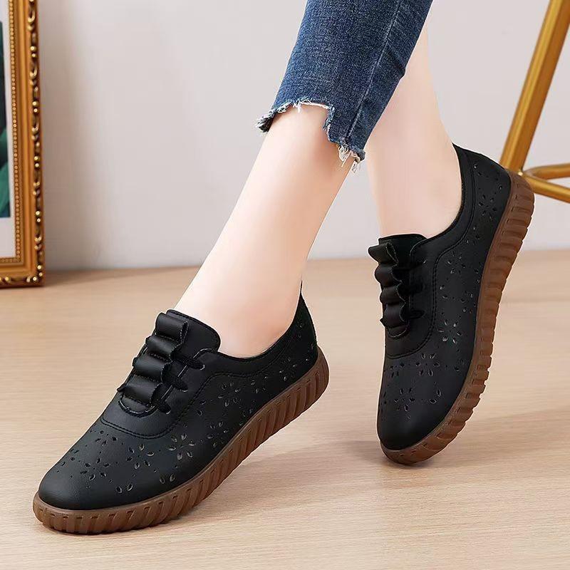 Soft Leather Beef Tendon Soft Sole Doudou Shoes Middle-aged and Elderly Flat Shoes Single Shoes Women's One-pedal Hollow Hole Shoes Lazy Shoes