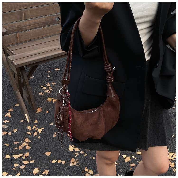 

Fashionable Retro Mailard Suede Dumpling Bag Matte All-matching Commuting Shoulder Cross-body 24x7x21 single package коричневий